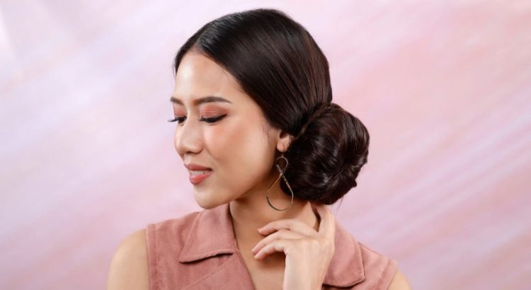 Donut Bun Hairstyles That Will Make You Look Like a Celebrity