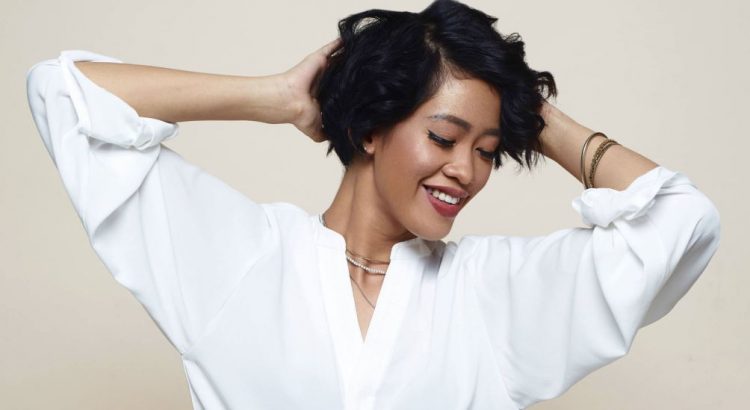 Short Curly Haircuts for Women That Will Flatter Your Face