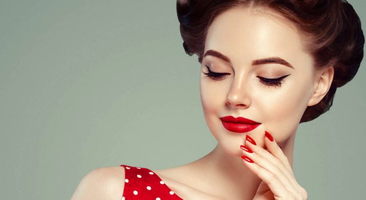 Vintage Makeup Looks: How to Get Old-School Style in the Modern World